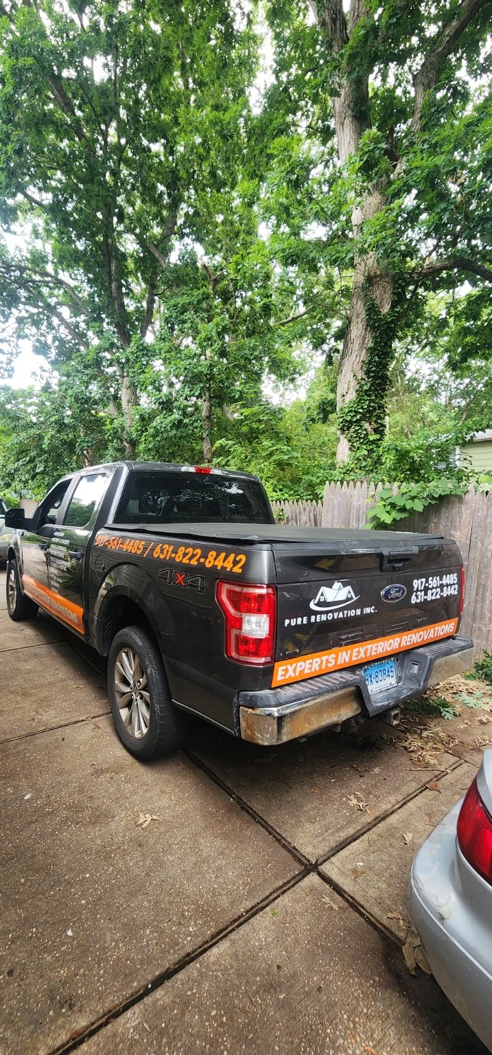Pickup graphics — Rear: Vehicle graphics