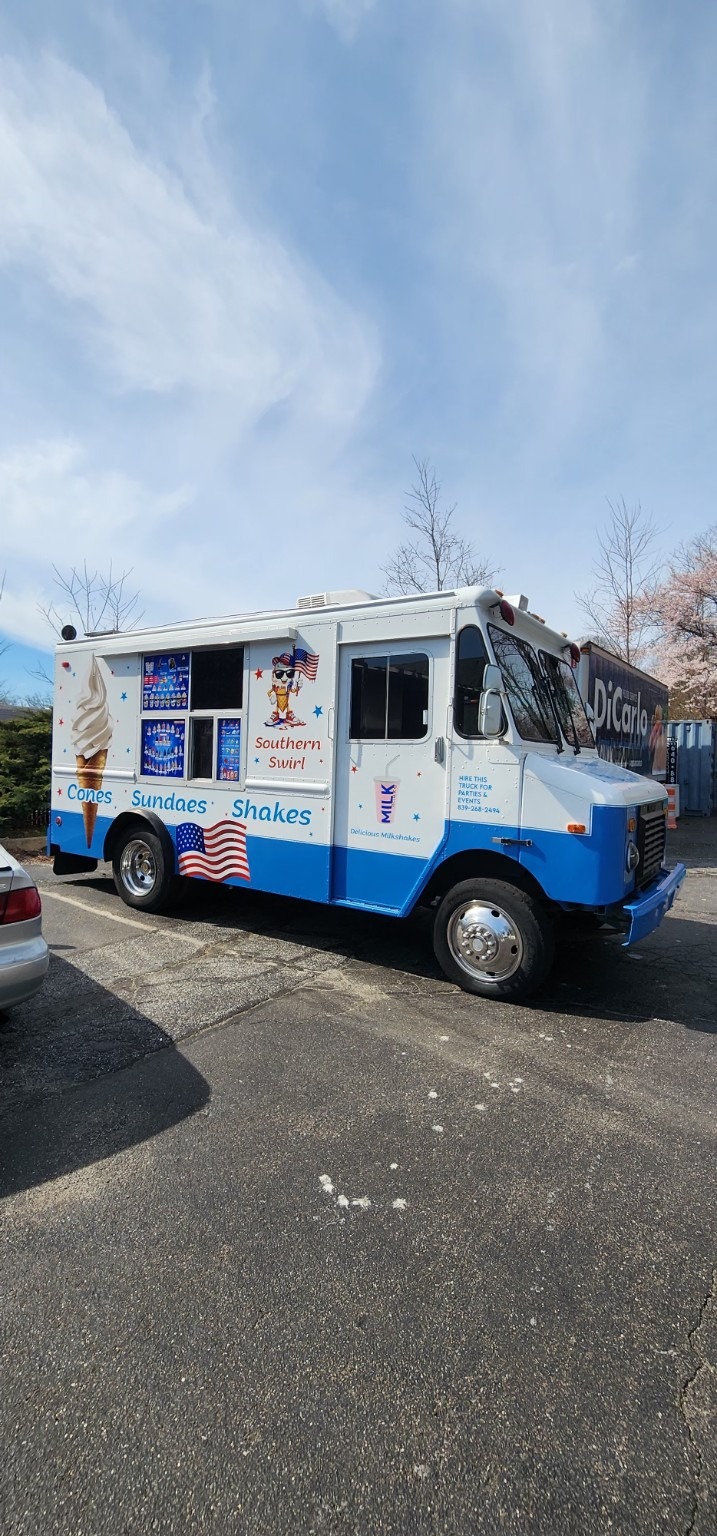 Ice cream truck graphics: Vehicle graphics