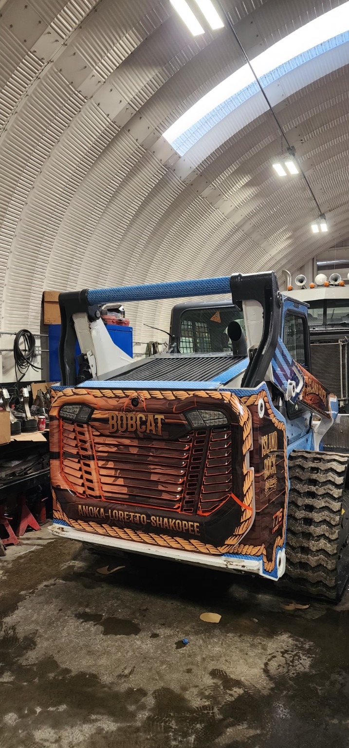 Island Rock — Equipment wrap rear: Equipment graphics